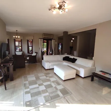 فيلة Kalimche Villa